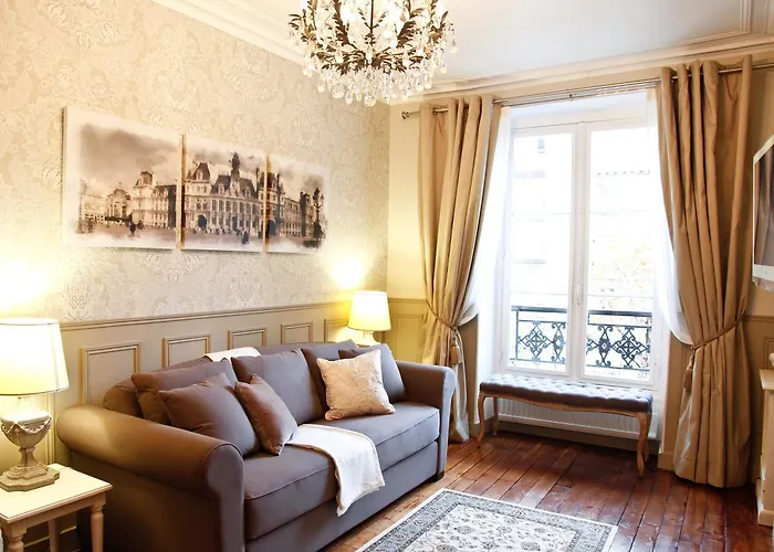 Le Triomphe Elysees